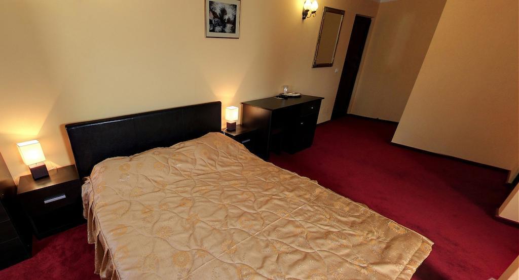 La Storia Guest House Piteszti Zewnętrze zdjęcie