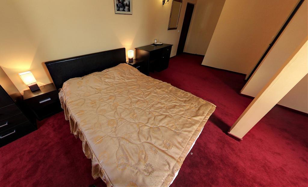 La Storia Guest House Piteszti Pokój zdjęcie