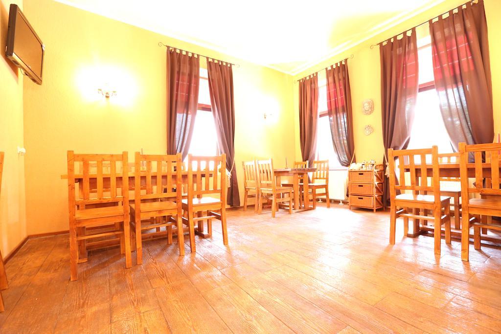 La Storia Guest House Piteszti Zewnętrze zdjęcie
