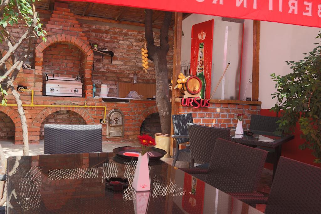 La Storia Guest House Piteszti Zewnętrze zdjęcie