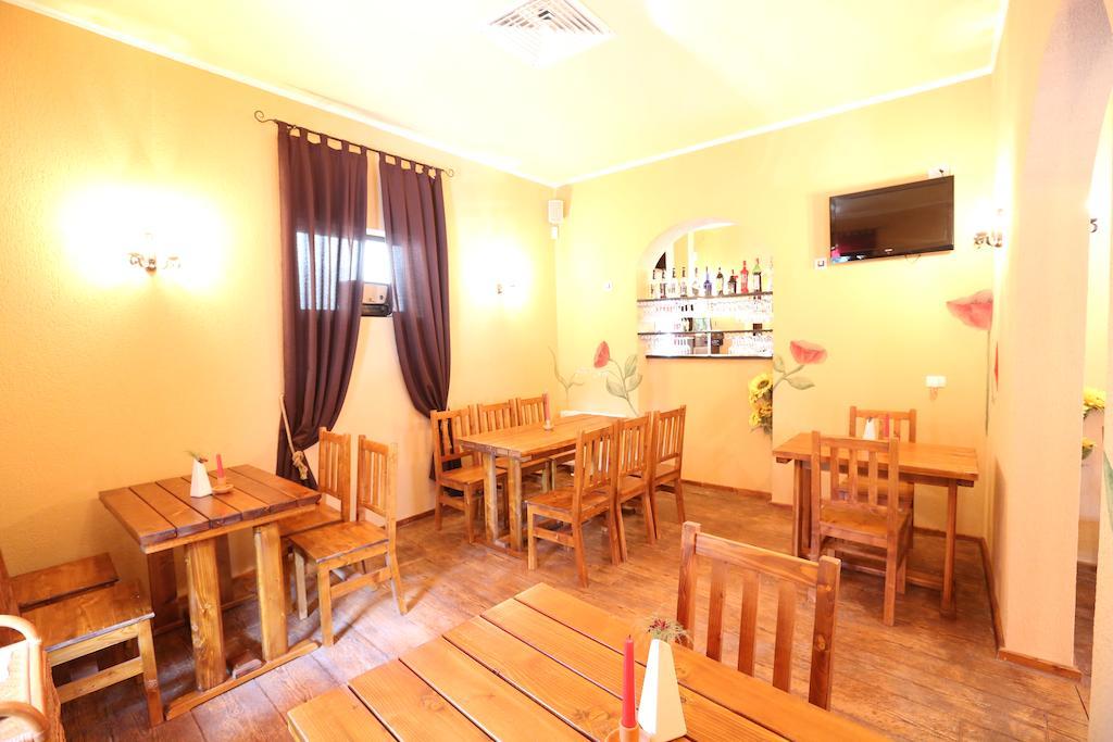 La Storia Guest House Piteszti Zewnętrze zdjęcie